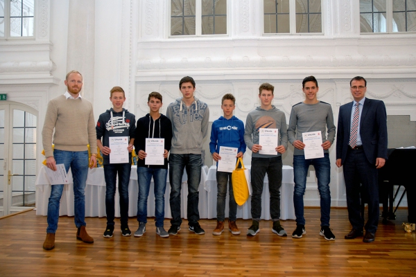 Otto-Hahn-Gymnasium Ludwigsburg – Tennis WK III Jungen –  1. Platz